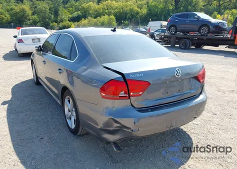 2012 Volkswagen Passat 2.5L Se из США, поврежденный, VIN 1VWBH7A36CC109582